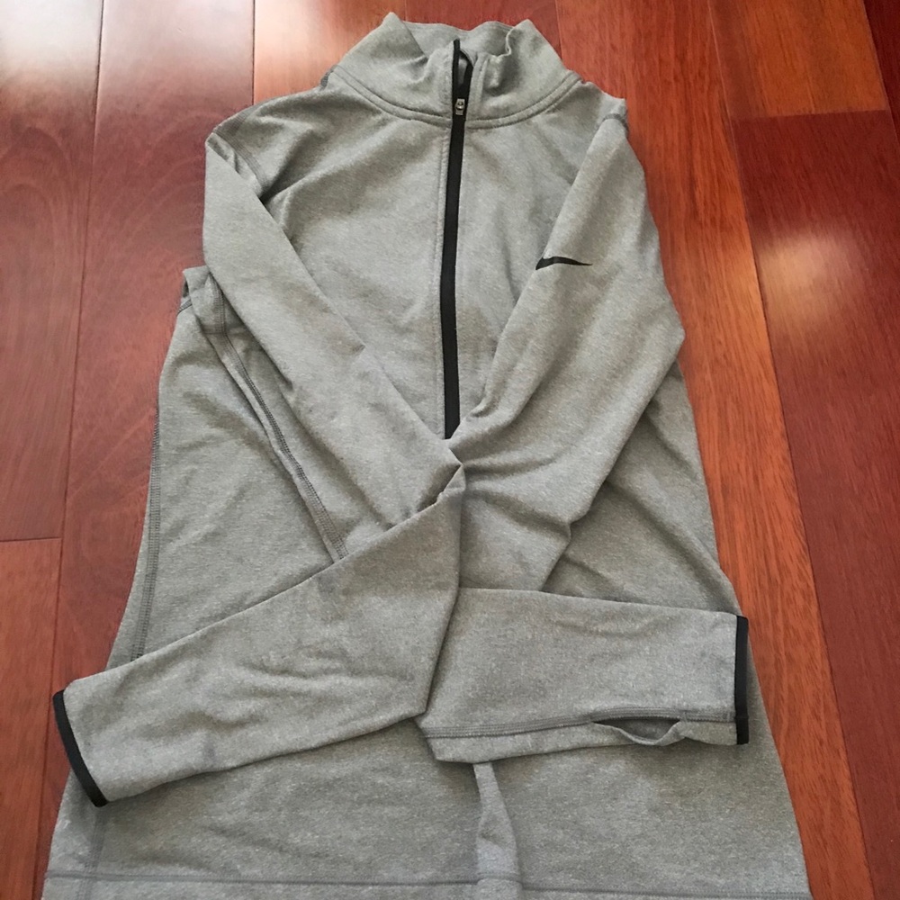 Nike Quarter Zip long sleeve